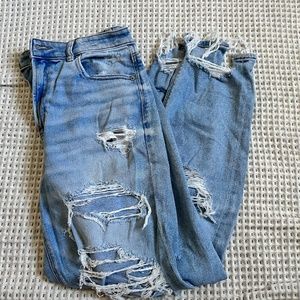 American Eagle Mom Jeans